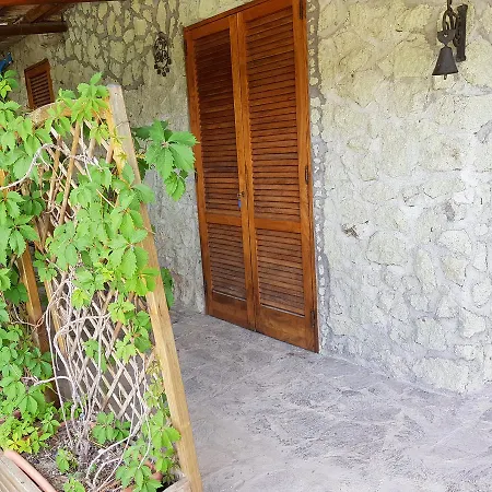 Mirto Con Piscina Tatil Evi *