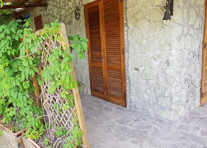 Mirto Con Piscina Tatil Evi *