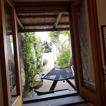 Nyaraló Mirto Con Piscina Lacco Ameno