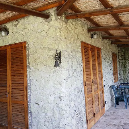 Mirto Con Piscina * イスキア島