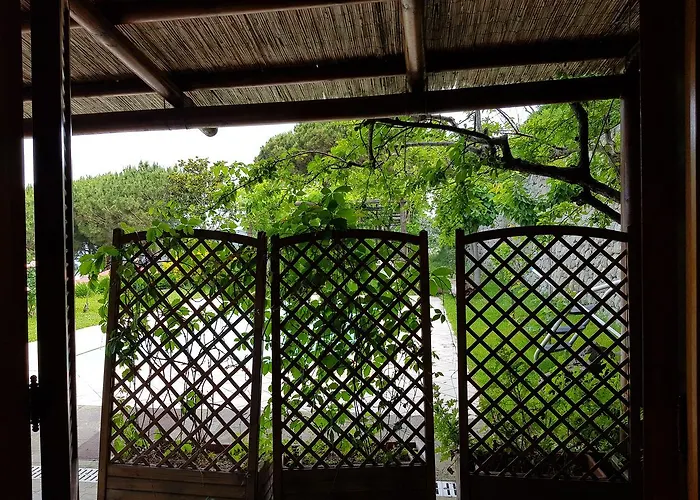 بيت للعطل Mirto Con Piscina *