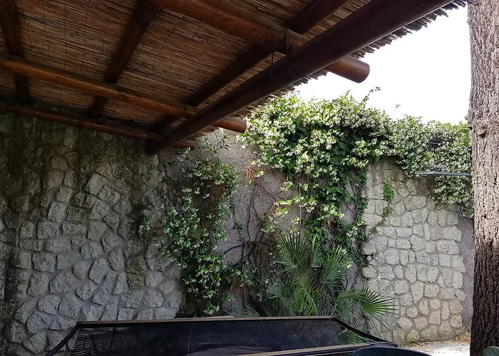 펜션 Mirto Con Piscina