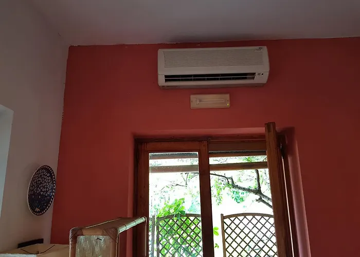 Mirto Con Piscina بيت للعطل