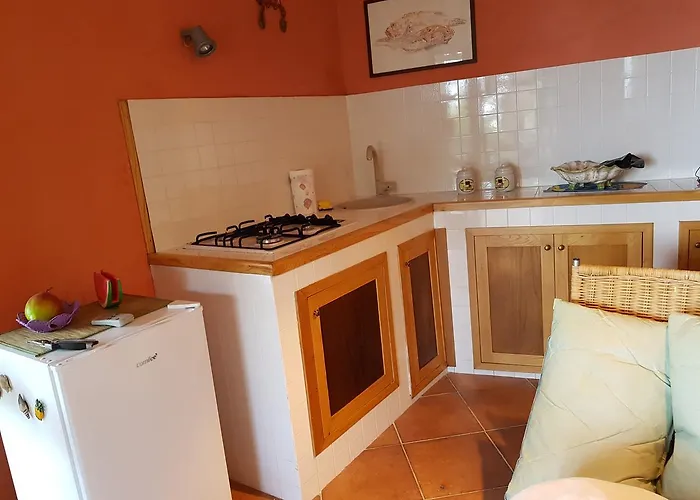 Mirto Con Piscina بيت للعطل ايسكيا